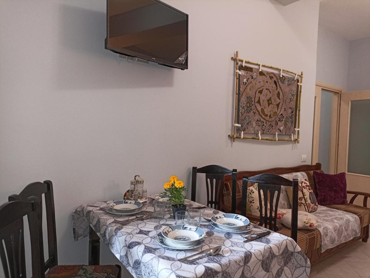 10 Apartmants Olimpia Mir Драч Екстериор снимка