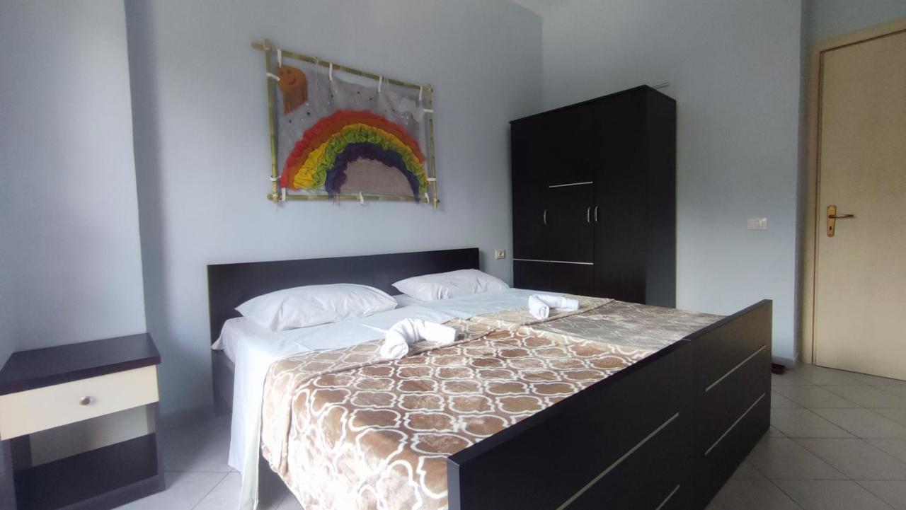 10 Apartmants Olimpia Mir Драч Екстериор снимка