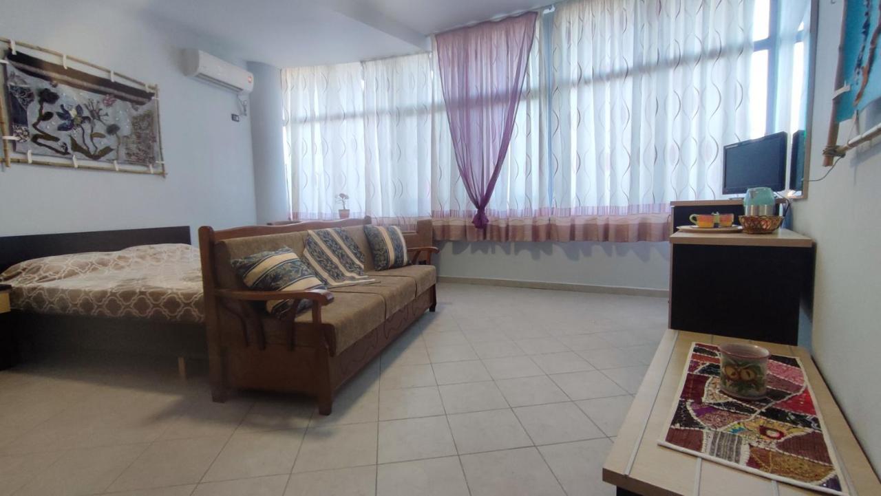 10 Apartmants Olimpia Mir Драч Екстериор снимка