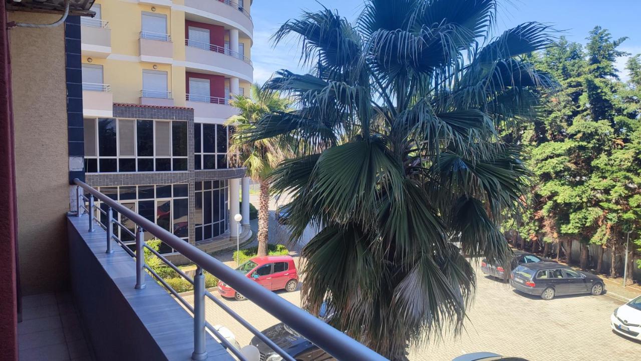 10 Apartmants Olimpia Mir Драч Екстериор снимка