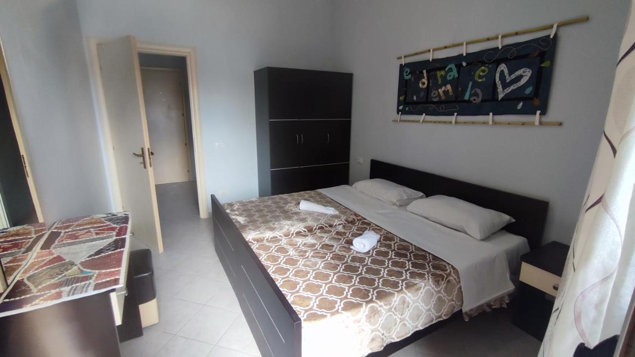 10 Apartmants Olimpia Mir Драч Екстериор снимка