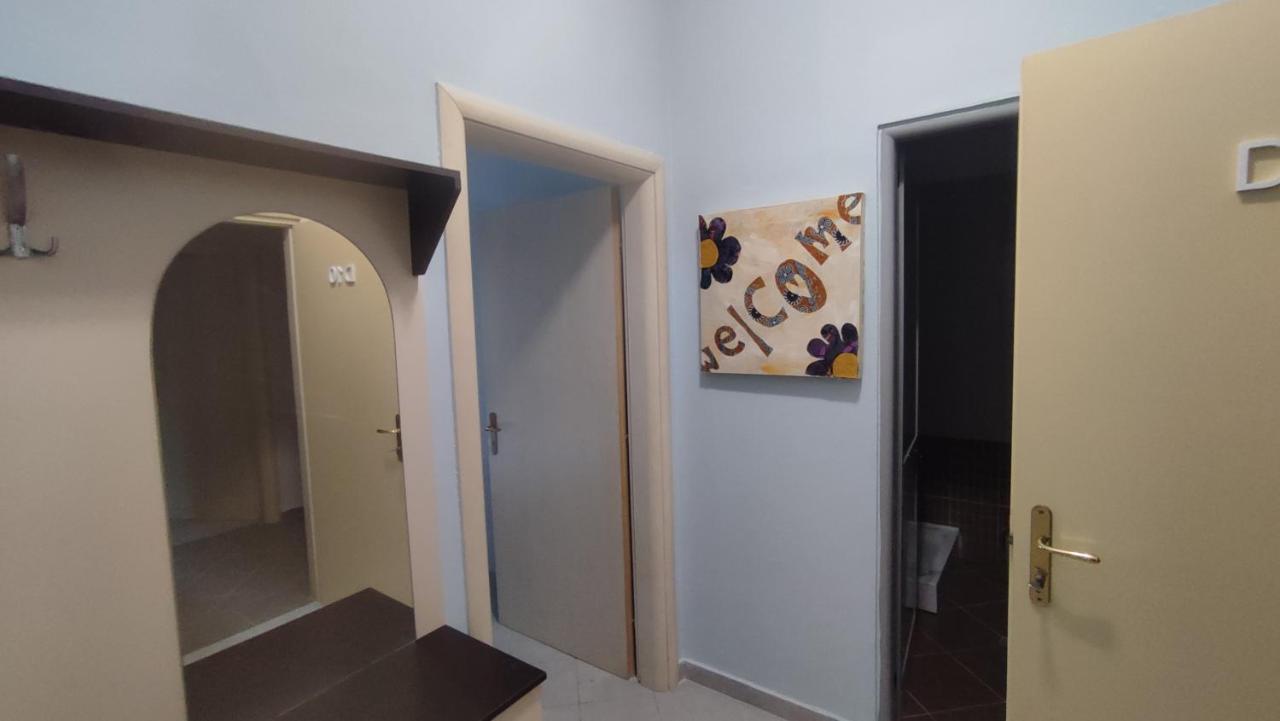 10 Apartmants Olimpia Mir Драч Екстериор снимка
