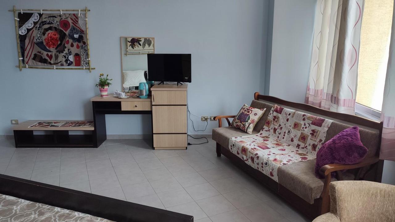 10 Apartmants Olimpia Mir Драч Екстериор снимка