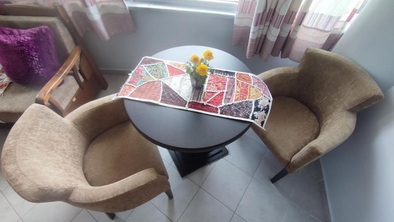 10 Apartmants Olimpia Mir Драч Екстериор снимка